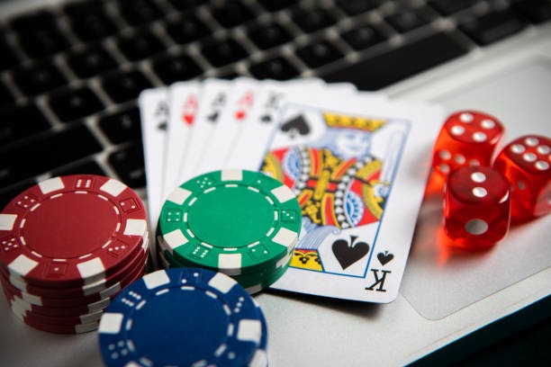 nomor kamboja Auto Roulette live-dealer studio showing spinning wheel and real-time settlement